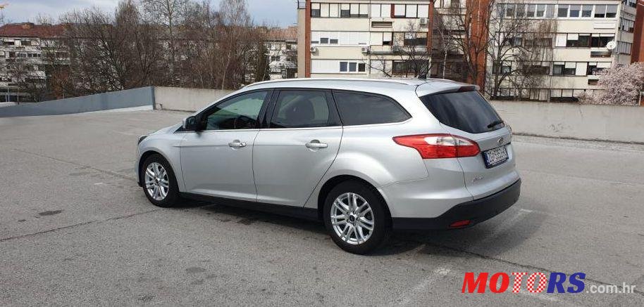 2013' Ford Focus Karavan photo #3