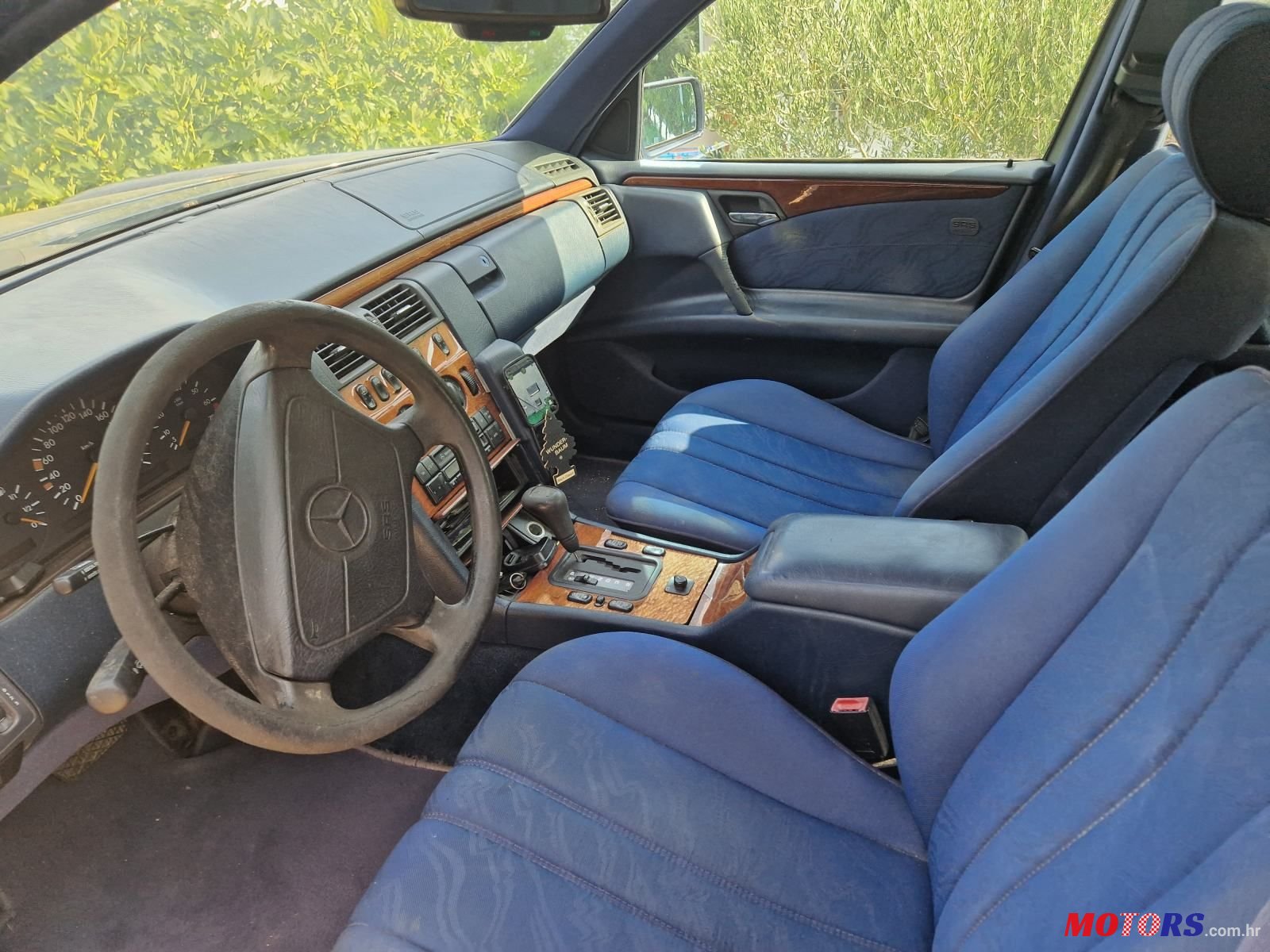 1995' Mercedes-Benz E-Klasa 230 photo #1