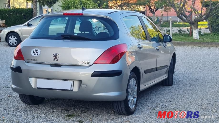 2009' Peugeot 308 photo #5