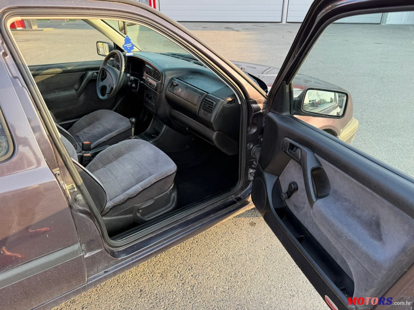 1992' Volkswagen Vento Cl photo #6