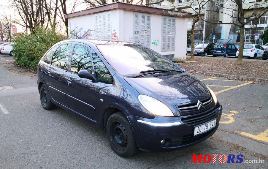 2007' Citroen Xsara Picasso 1.6 16V photo #1