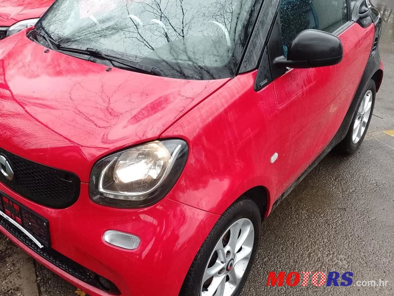 2016' Smart Fortwo photo #3