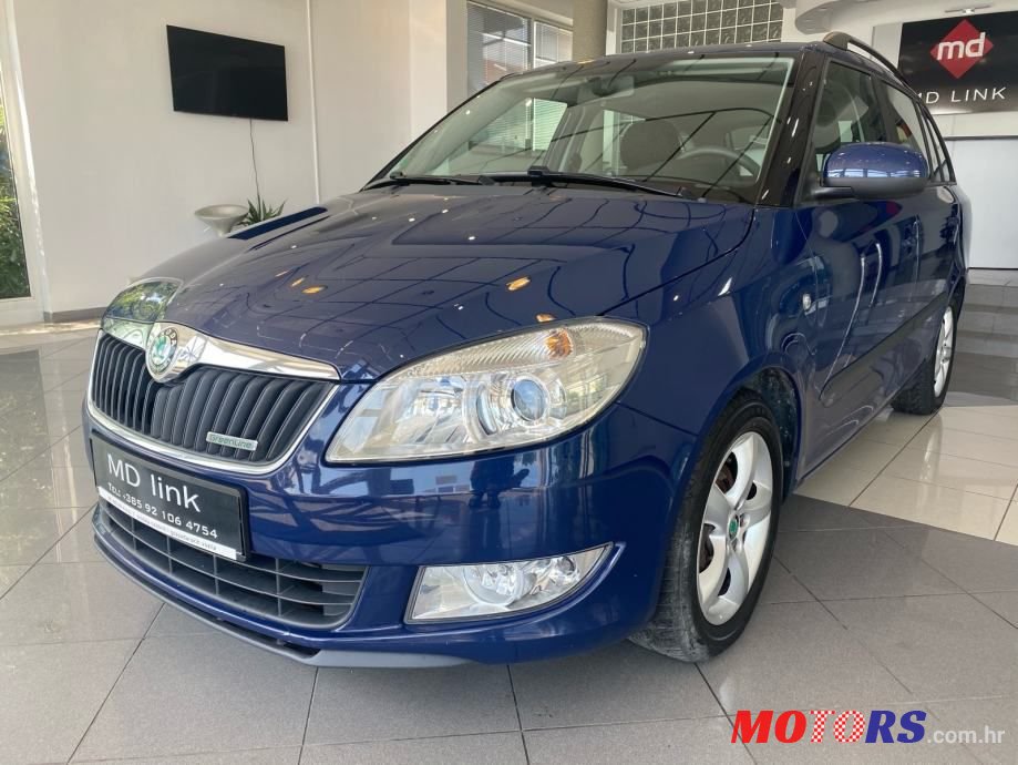 2012' Skoda Fabia Combi photo #1