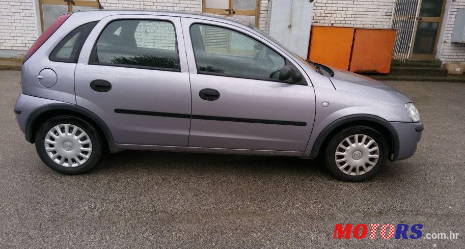 2005' Opel Corsa 1,3 Cdti photo #1