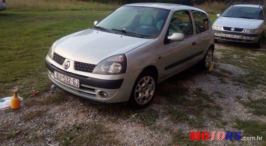 2003' Renault Clio 1,5 dCi photo #2