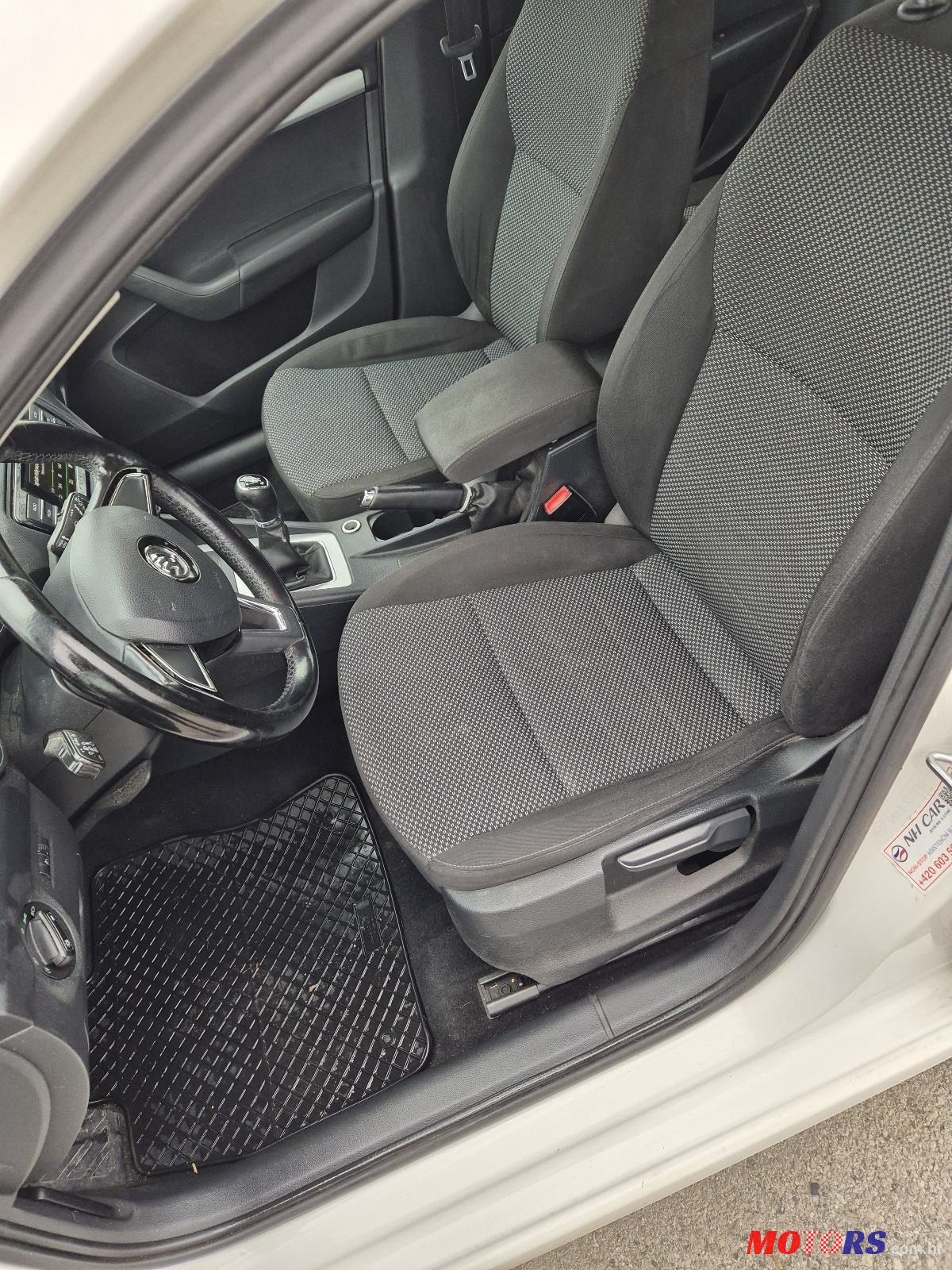 2016' Skoda Octavia Combi photo #6