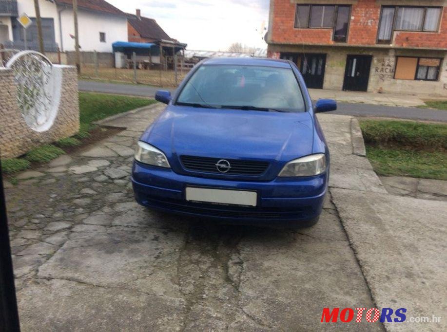 2004' Opel Astra 1,7 Cdti photo #2