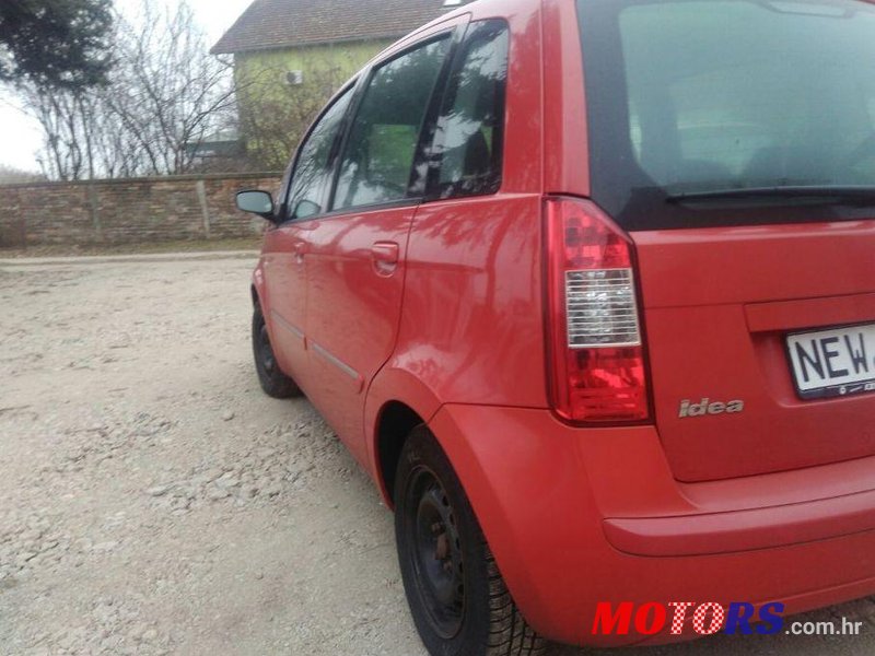 2006' Fiat Idea 1,4 16V photo #1