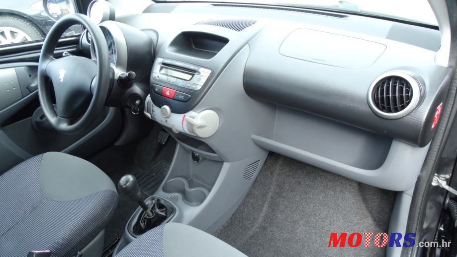 2008' Peugeot 107 1,4 Hdi photo #4