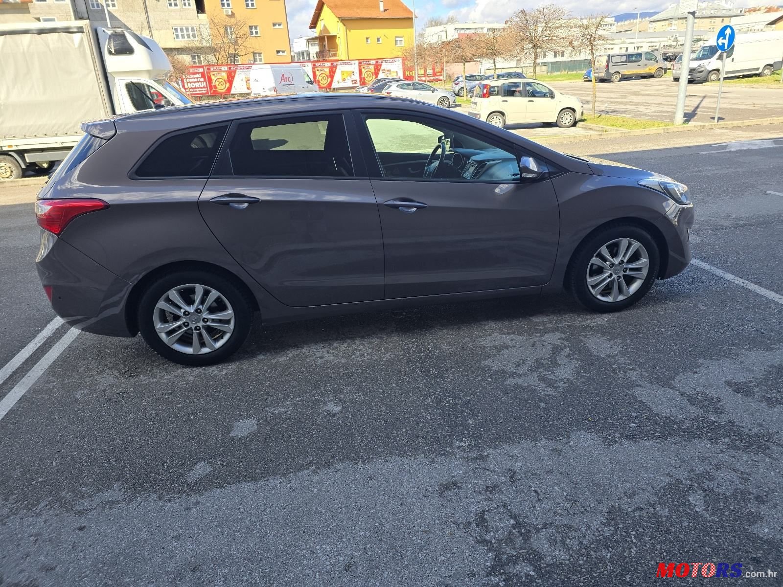 2014' Hyundai i30 Cw 1,6 Crdi photo #5