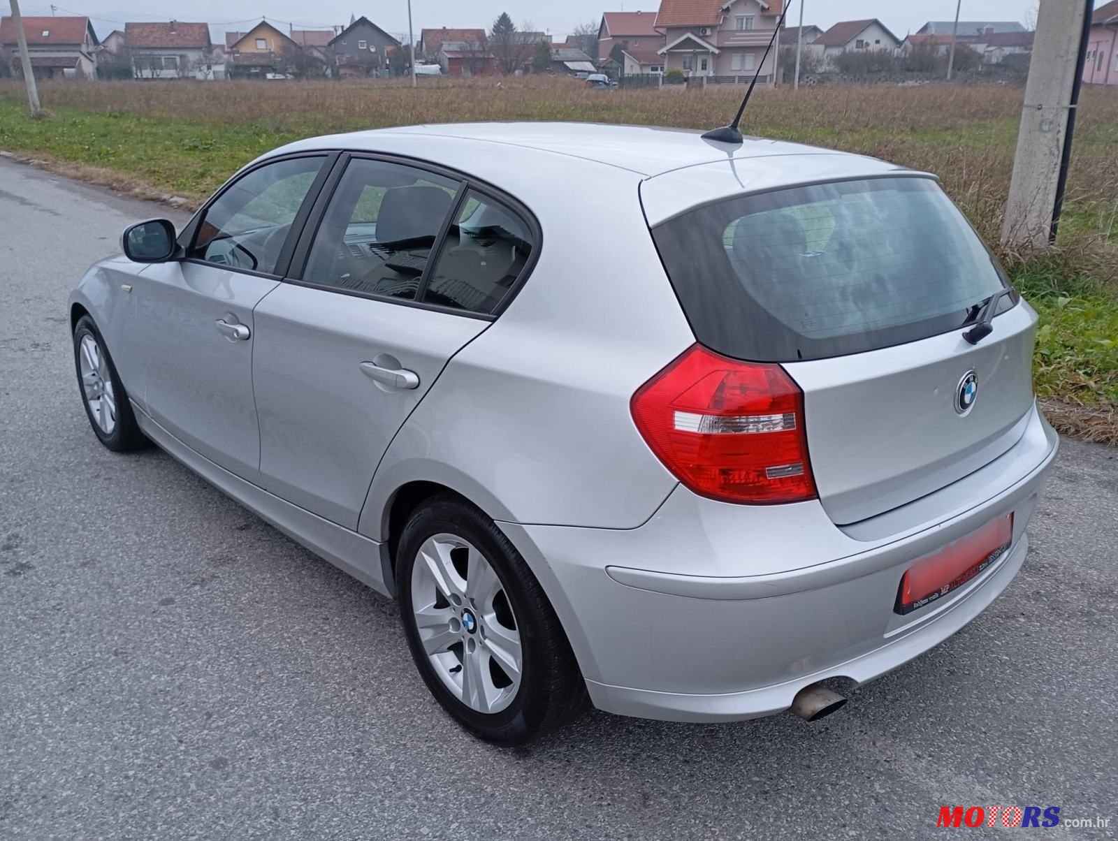 2010' BMW Serija 1 116D photo #6