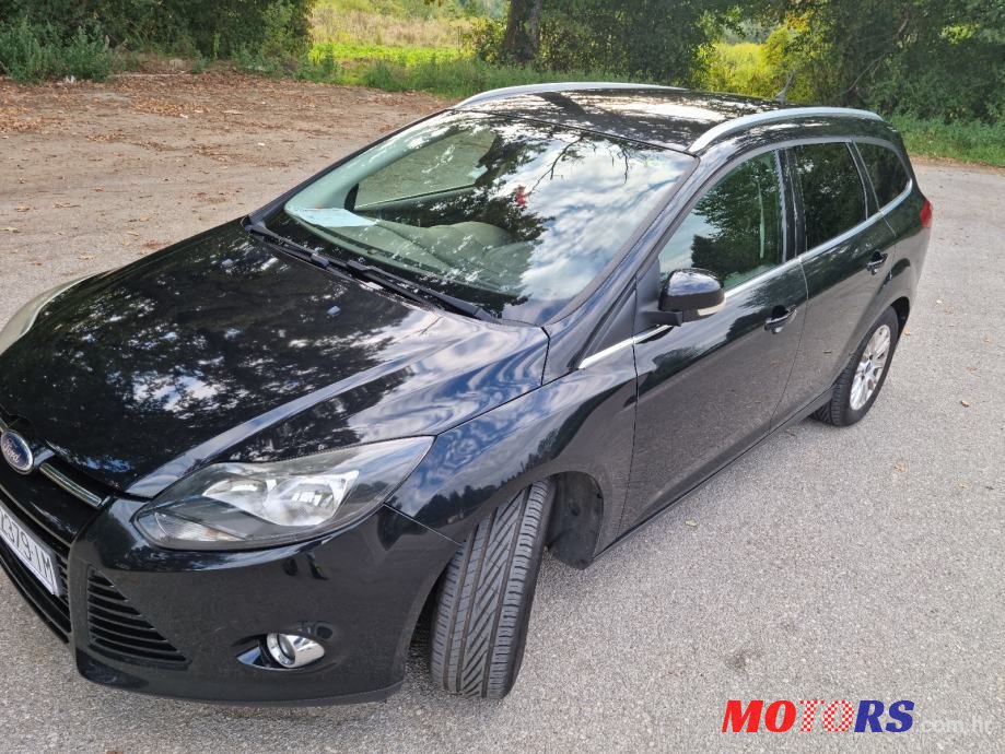 2013' Ford Focus Karavan photo #3