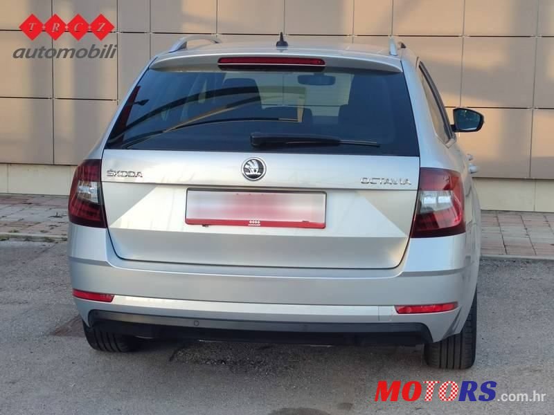 2019' Skoda Octavia Combi 2.0 Tdi Dsg photo #3