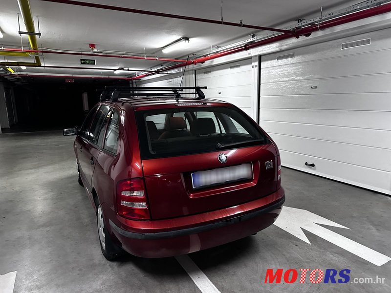 2001' Skoda Fabia Combi photo #3