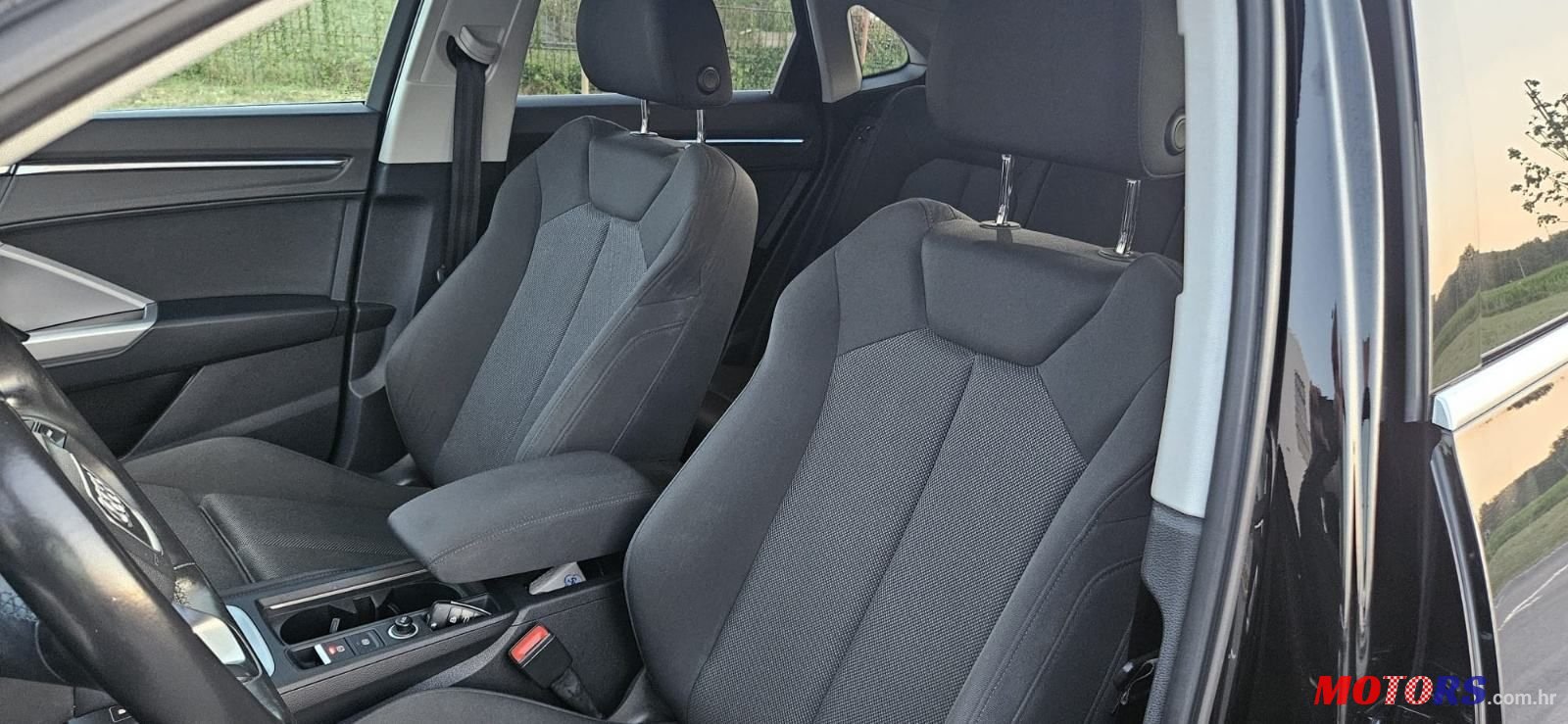 2022' Audi Q3 35 Tdi photo #5
