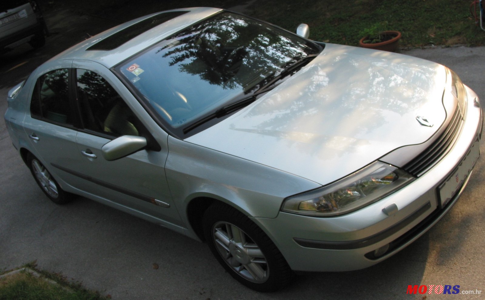 2001' Renault Laguna photo #5