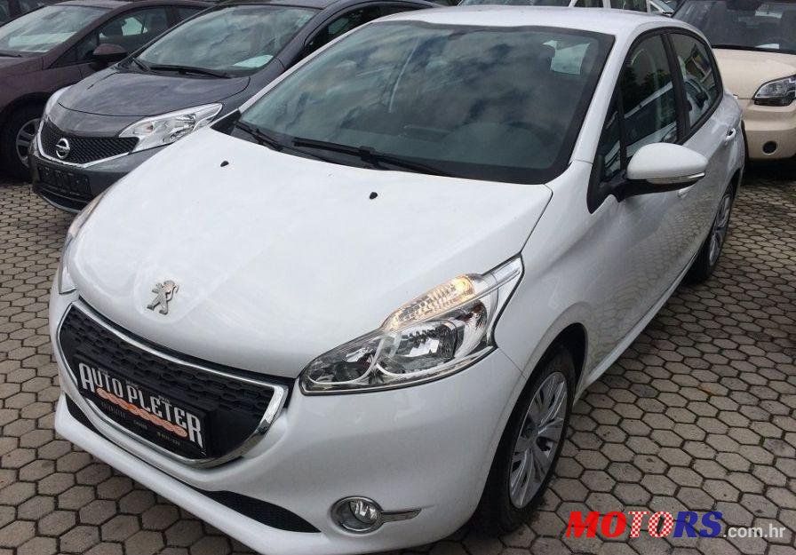 2014' Peugeot 208 1,4 Hdi photo #1