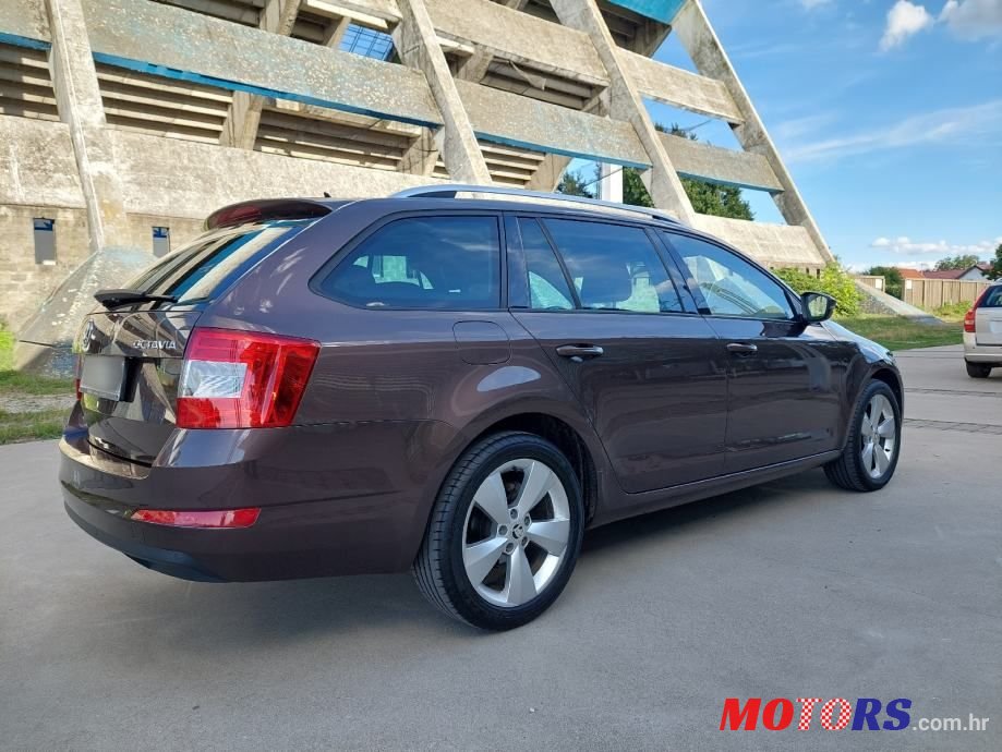 2016' Skoda Octavia Combi photo #5