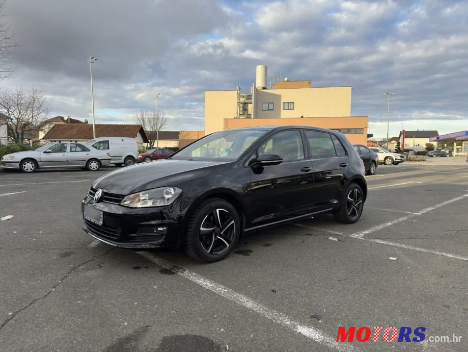 2014' Volkswagen Golf VII 1,6 Tdi Bmt photo #2
