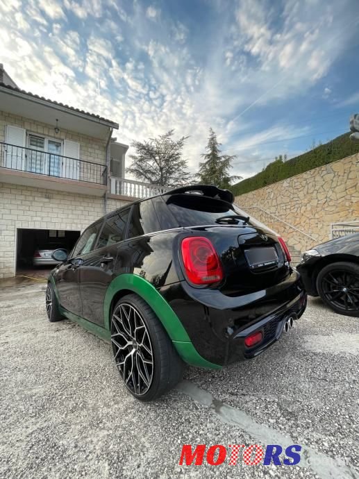 2015' MINI Cooper Sd photo #5