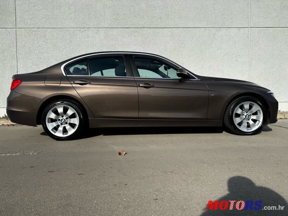 2013' BMW Serija 3 316I photo #5