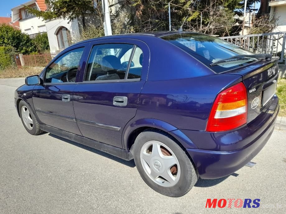 2000' Opel Astra 1,6 Cdx photo #4