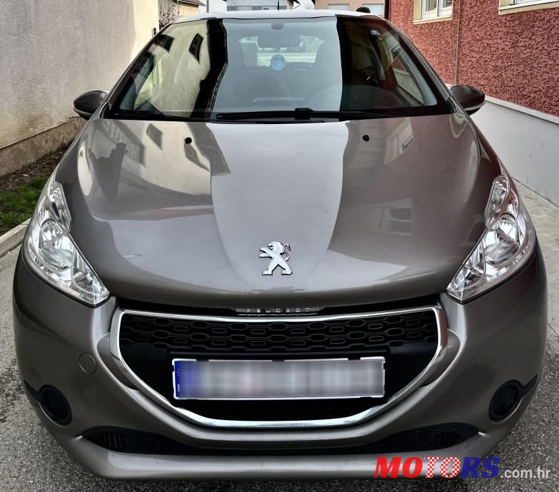 2012' Peugeot 208 1,4 Hdi photo #1