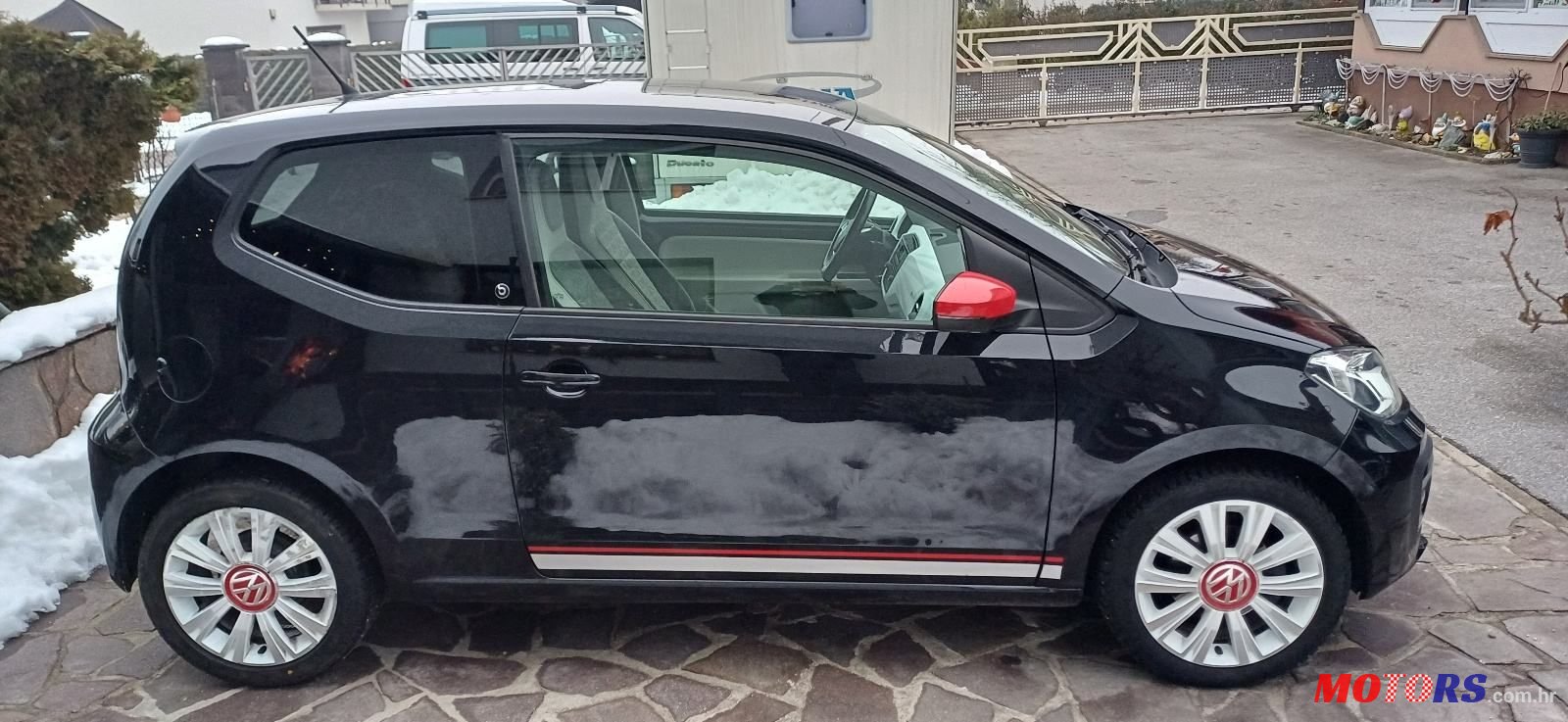 2017' Volkswagen Up! 1,0 photo #3