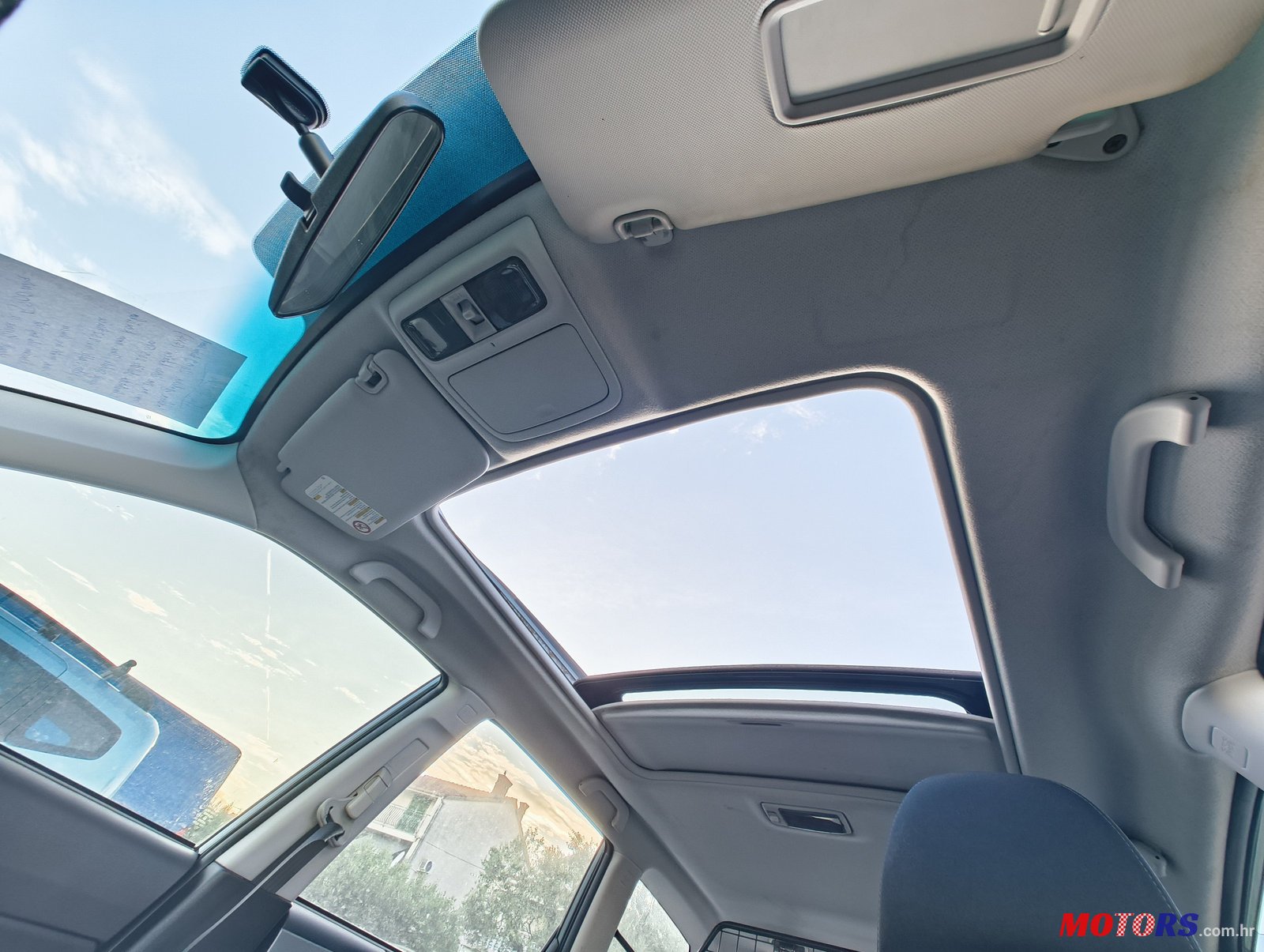 2009' Subaru Forester photo #6