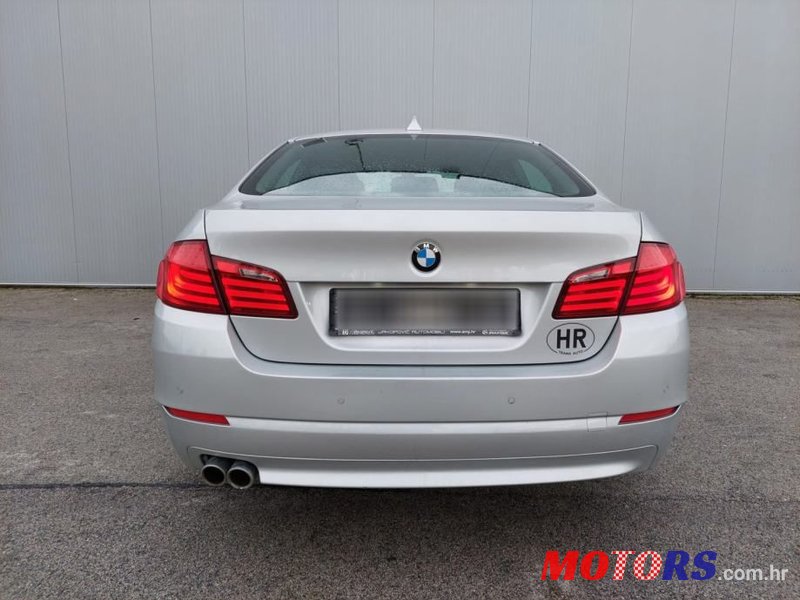 2013' BMW Serija 5 525D photo #6