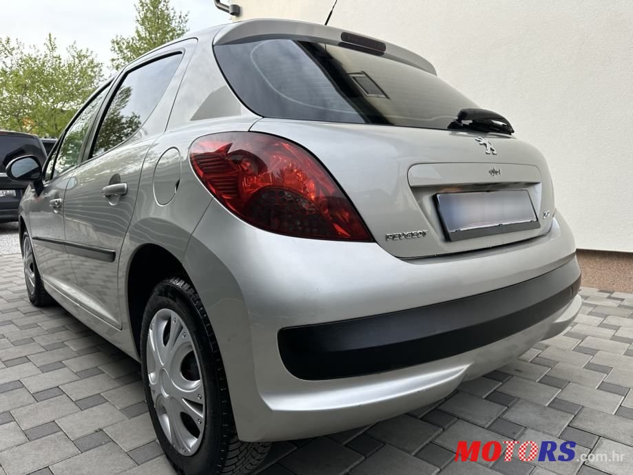 2008' Peugeot 207 1,4 16V Vti photo #6