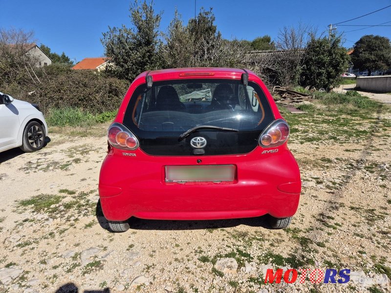 2010' Toyota Aygo 1,0 Vvt-I photo #4