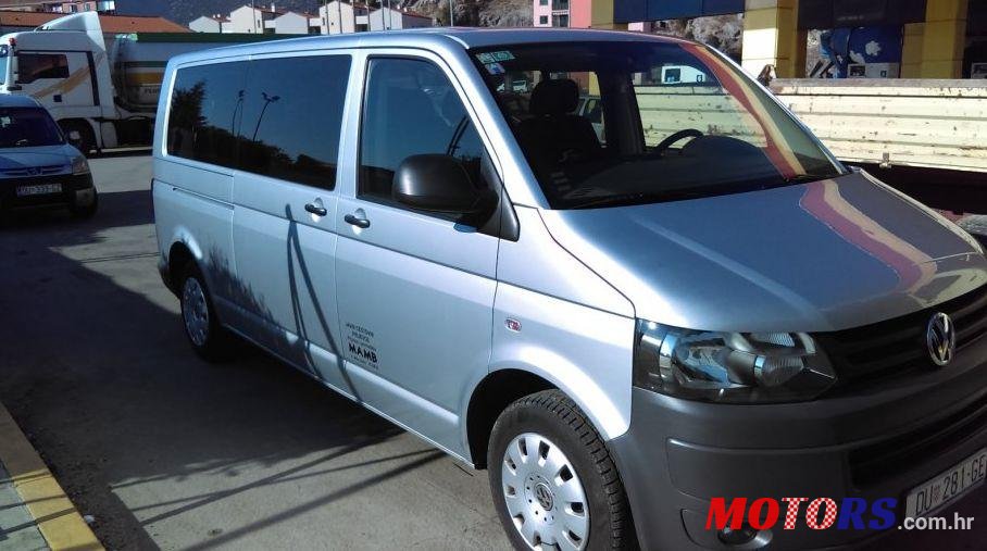 2009' Volkswagen Caravelle 2,0 Kmr photo #1