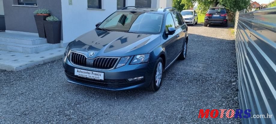 2017' Skoda Octavia Combi photo #2