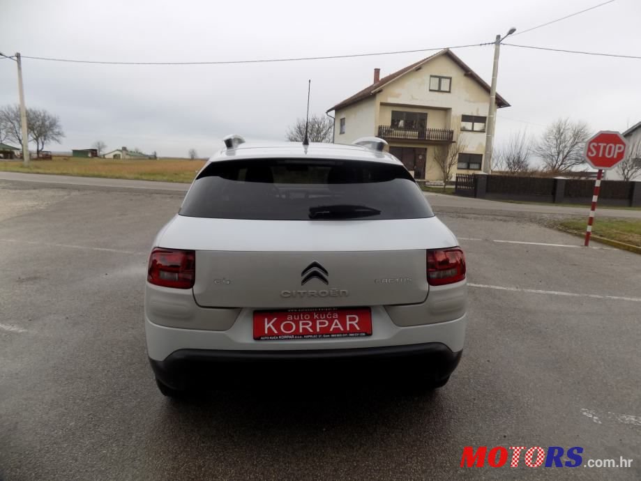 2016' Citroen C4 Cactus photo #6