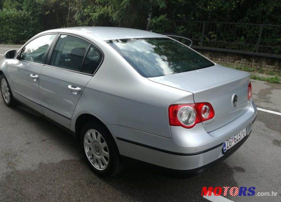 2008' Volkswagen Passat 2,0 Tdi photo #2