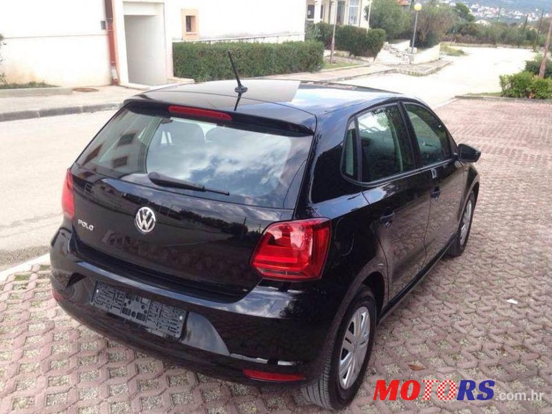 2016' Volkswagen Polo 1,0 photo #2