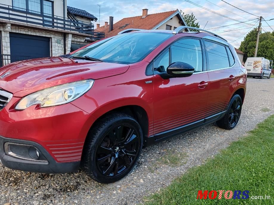 2015' Peugeot 2008 1,2 photo #3