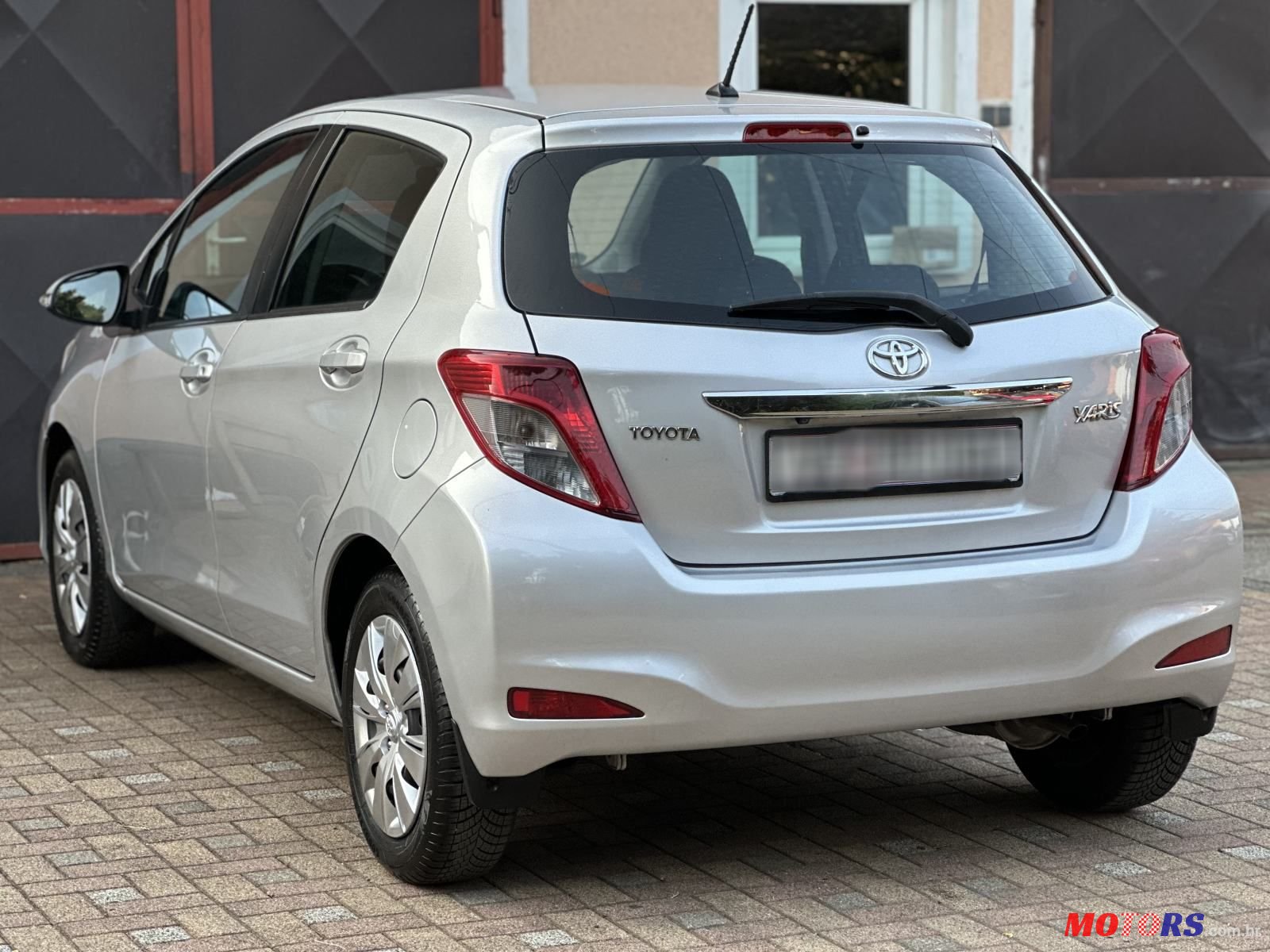 2012' Toyota Yaris 1,0 Vvt-I Sol photo #5