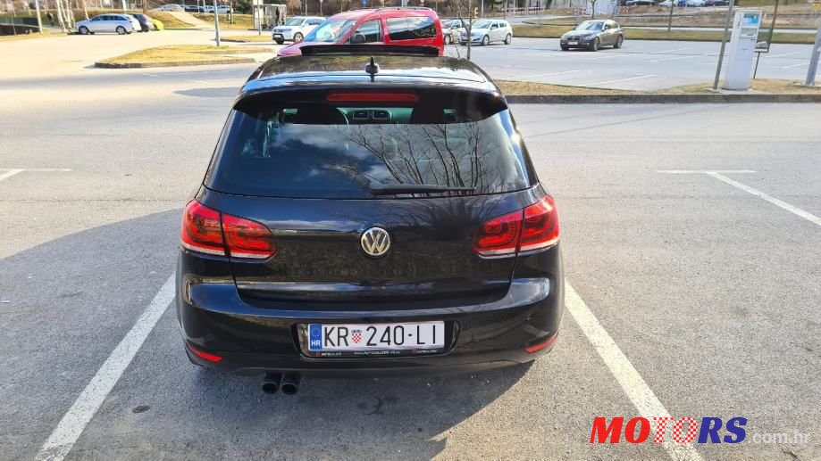 2009' Volkswagen Golf 6 2,0 Tdi photo #5