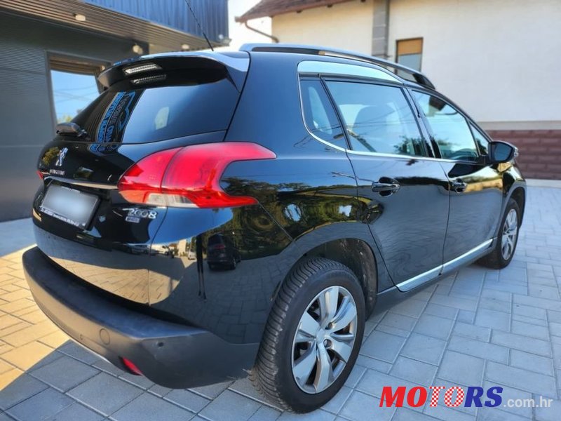 2015' Peugeot 2008 1,2 photo #6