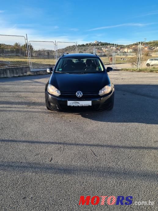 2012' Volkswagen Golf 6 Variant photo #3