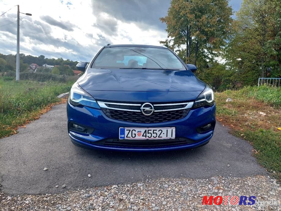 2019' Opel Astra Karavan photo #4