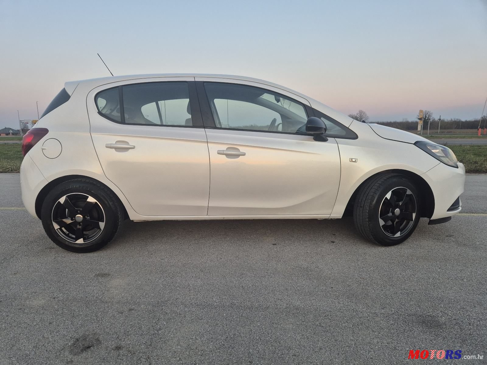 2017' Opel Corsa 1,4 Lpg photo #5