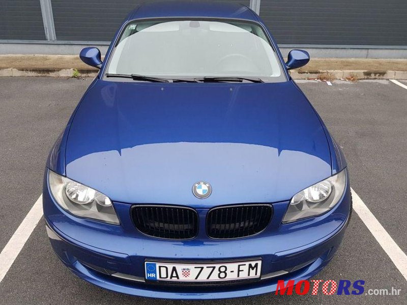 2010' BMW Serija 1 116D Sport photo #2