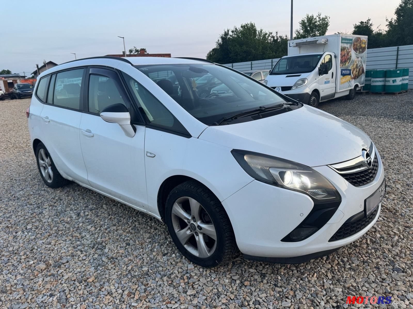 2012' Opel Zafira 2,0 photo #4