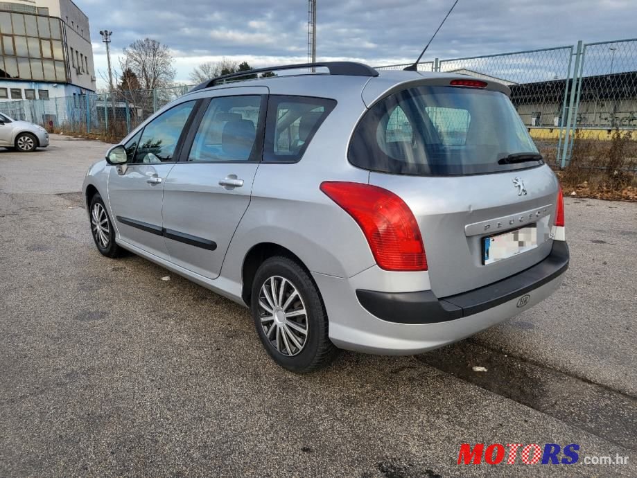 2011' Peugeot 308 Sw photo #5