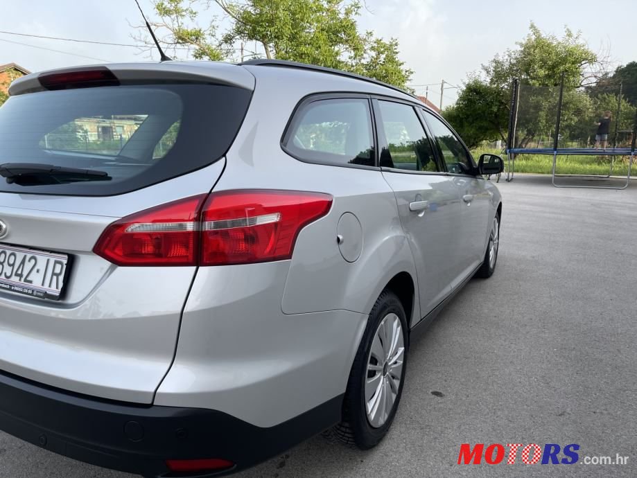 2015' Ford Focus Karavan photo #6