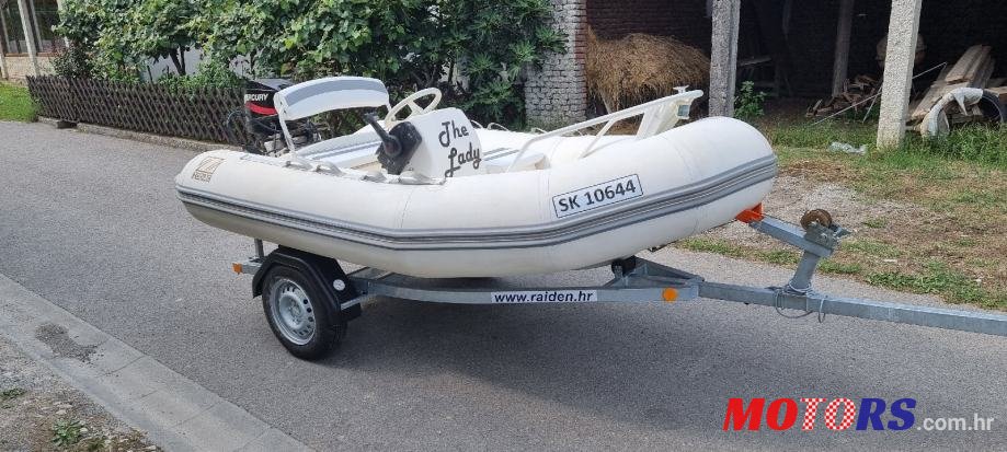 2010' Zodiac Yahtline photo #1