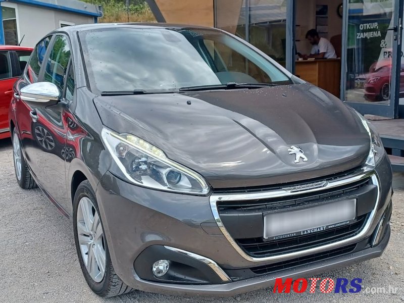 2019' Peugeot 208 1,2 Puretech photo #6